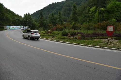 臺(tái)江縣全力打造生態(tài)文明公路