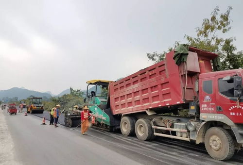 筑路興區(qū)促振興 龍州聯(lián)線(xiàn)路面大修工程暨附屬建筑勞務(wù)分包圓滿(mǎn)收官